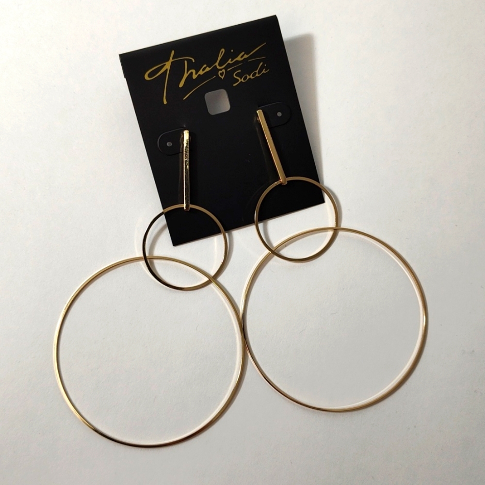 💎 2/$15 Thalia Sodi Gold-Tone Extra Large 4" Interlocking Drop Hoop Earrings - Picture 6 of 6